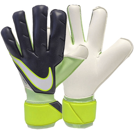 قفازات كرة قدم