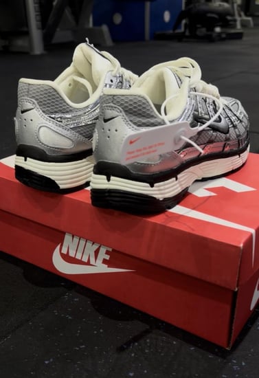 حذاء نسائي. P6000Nike