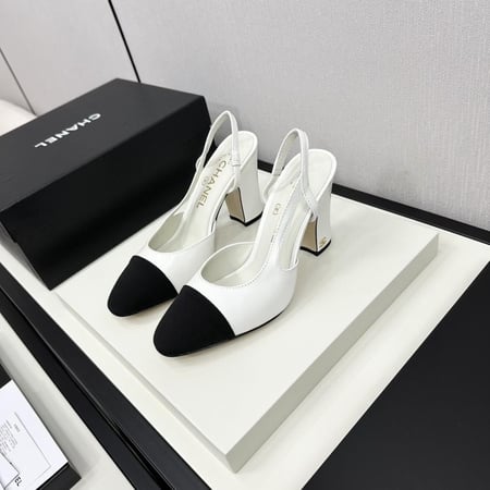 حذاء نسائي كعب عالي