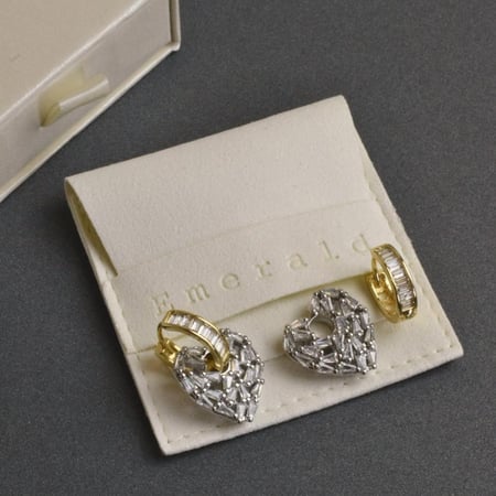 [E019] حلق قلب مطلي بالذهب