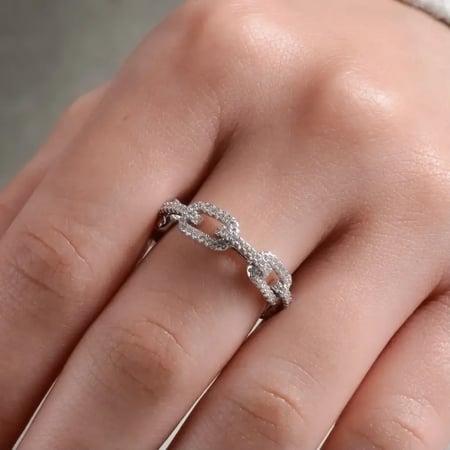 [RJ016] خاتم فضة مزين بالزركون