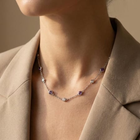 [N042] سلسال مطلي بالذهب مزين بالزركون وحجر الجمشت