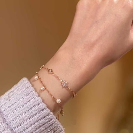 [B011] اسوارة من الفضة مزينة باللؤلؤ