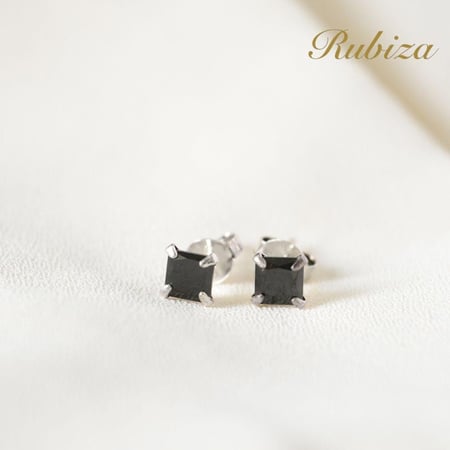 [RJ002] أقراط فضة بزركون مربع