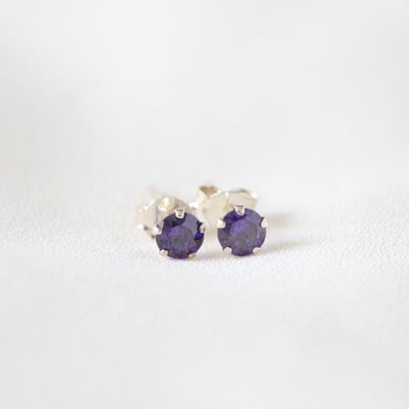 [RJ003] أقراط بزركون دائري