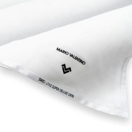 غترة بيضاء ماركة ماريو فلنتينو