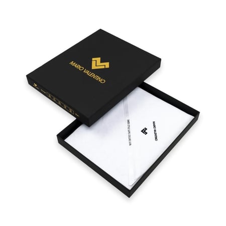 غترة بيضاء ماركة ماريو فلنتينو