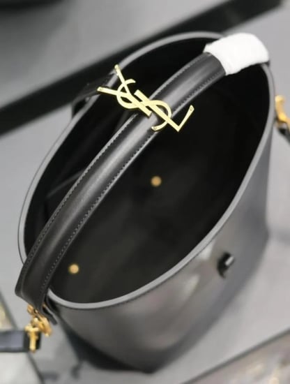 Small Le 37 Bucket Bag in Calfskin Leather