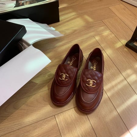 CHANEL BURGUNDY TURNLOCK QUILTED LOAFERS