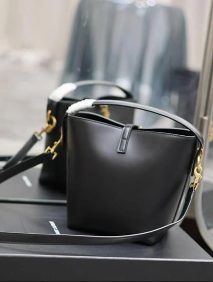 Small Le 37 Bucket Bag in Calfskin Leather