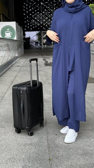 عبايه سفر كحلي