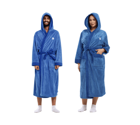 روب ازرق غامق مع هودي