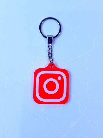 ميدالية مفاتيح انستغرام ثلاثية الأبعاد بشريحة NFC