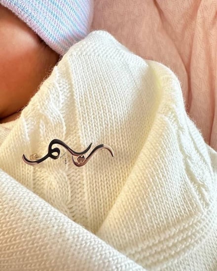 بروش مواليد بالاسم بخط انيق