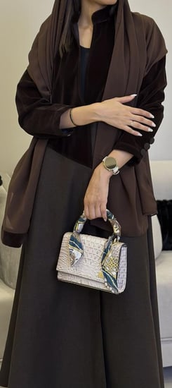 مخمل بني ثقيل مع جوخ