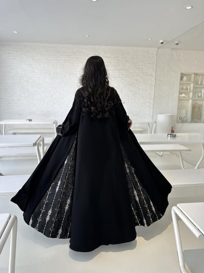 نص كلوش مع لينن رايون مطرز