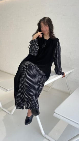 عباية كلوش مع ربطة من الشيفون المنقط(polka dots)