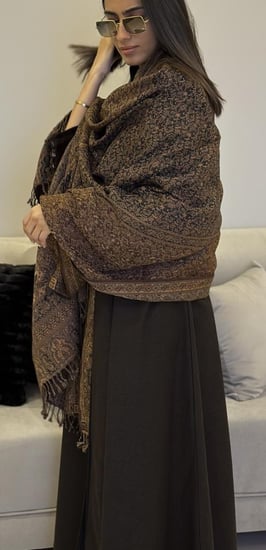 مخمل بني ثقيل مع جوخ