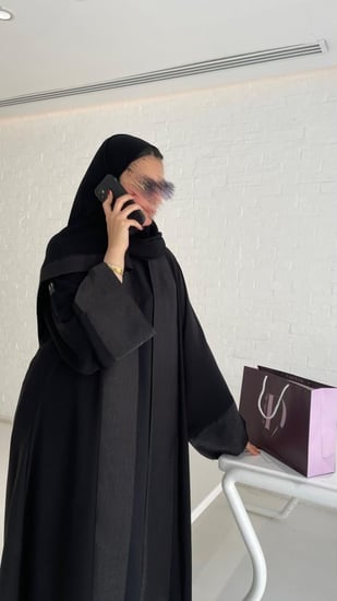 عباية كلوش مع لامية اسود