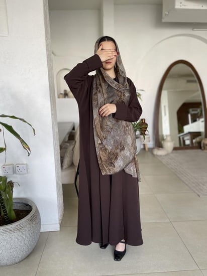 نص كلوش لف مع ثنية بطرف الاكمام