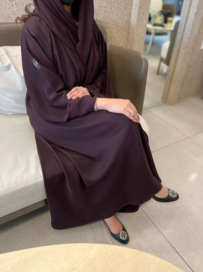 دبل كلوش بلون العنابي