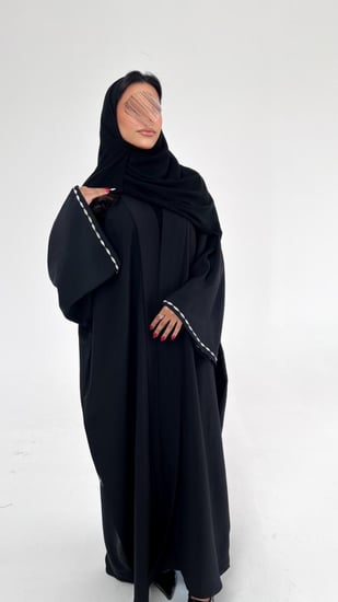 بشت مزين من الخلف بلينن رايون مطرز