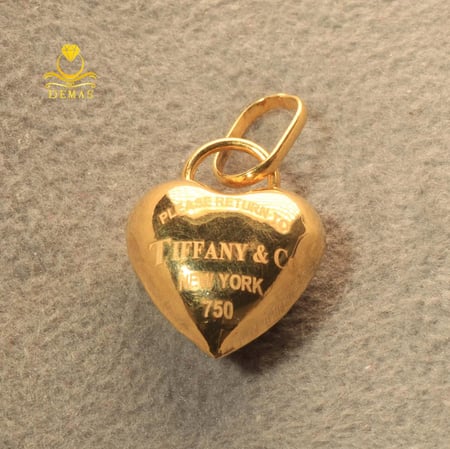 تعليقة ذهب قلب بنقش تيفاني عيار 18