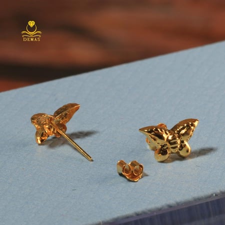 حلق ذهب عيار 18 صغير فراشة ناعمة وزن 0.2 جرام