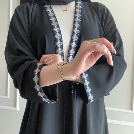 عباية Regina phalange