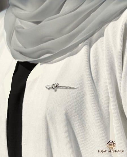 بروش فضه كلمة "سعودي"