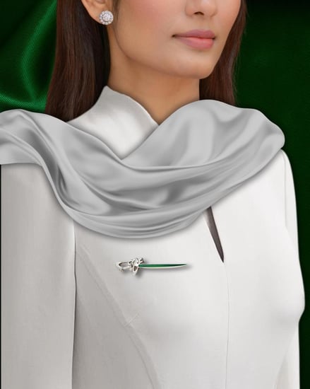 بروش فضه كلمة "سعودي"