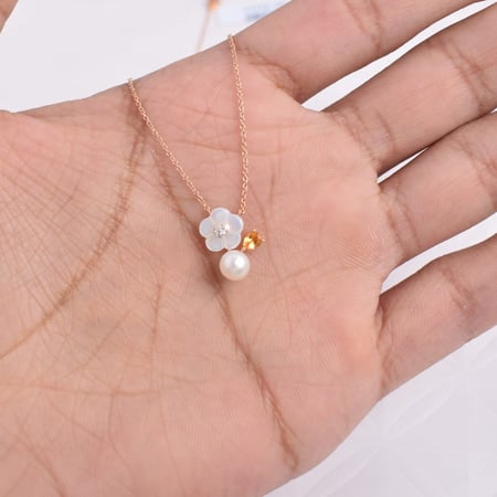 عقد الماس -وزن ذهب 0.5-وزن الماس 0.018-عيار 18