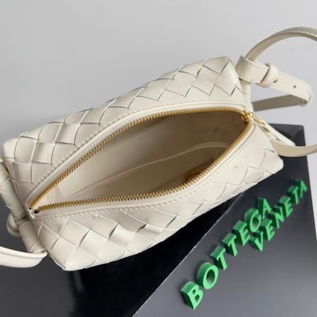 BOTTEGA