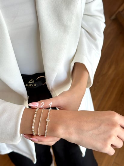 اساور ناعمة شبيه التنس .. مطلية