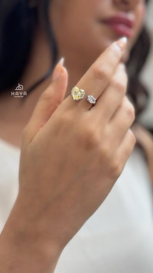 خاتم القلب الاصفر