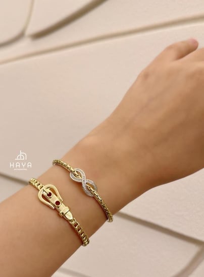أساور عصرية مطلية رائعة.. مرنة تناسب مختلف المقاسات