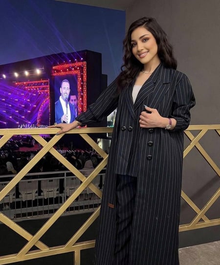 ثلاث قطع رسمية سوداء - 072