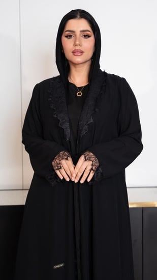 بليزر اسود بدانتيل ناعم