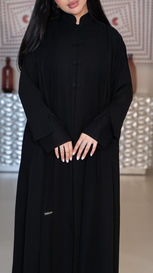 عباية كلوش بأزرة قماشية