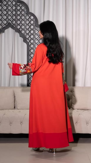 جلابية مطرزه بترتر