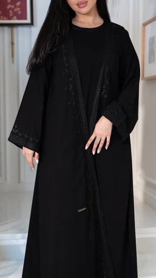 عبايه قطعتين بتطريز مغربي