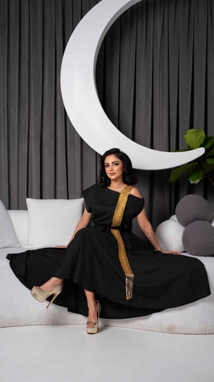 جلابية بحزام كتف فخم