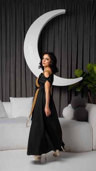 جلابية بحزام كتف فخم