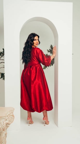 جلابية احمر بنقوش سدو