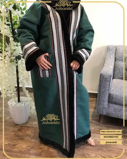 فروه نسائيه سدو بفرو من الداخل ناعمه الملمس اللون زيتي