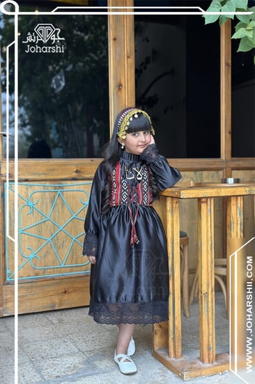 فستان التأسيس اسود حسب الطلب