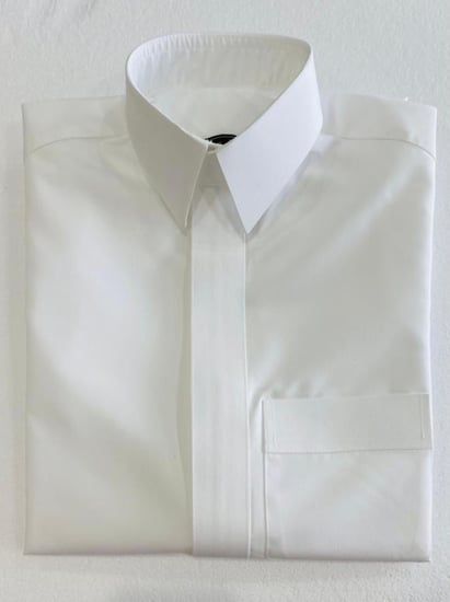 ثوب سعودي ساده قلاب سكري سحاب