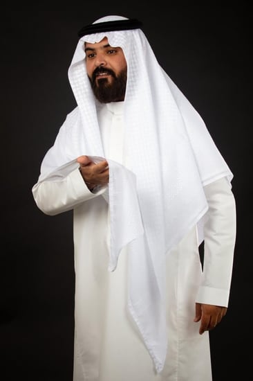 شماغ رجالي أبيض