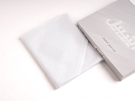 شماغ ابيض كويتي