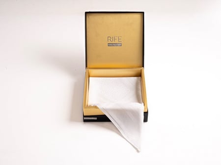 شماغ RIFE أبيض طبيعي